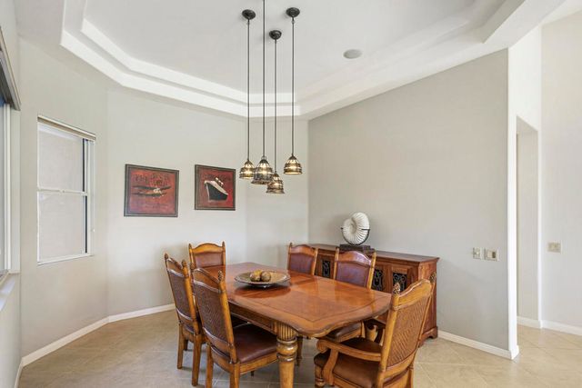 36824 Emerald, Palm Desert, CA 92211