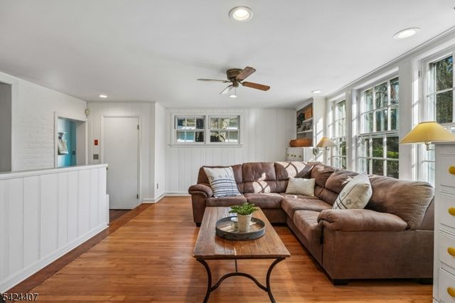 73 Harvard Ave, Maplewood Twp., NJ 07040