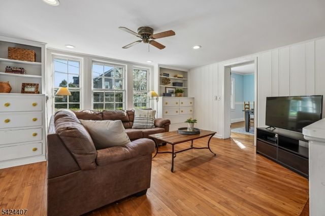 73 Harvard Ave, Maplewood Twp., NJ 07040