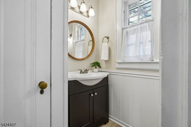 73 Harvard Ave, Maplewood Twp., NJ 07040