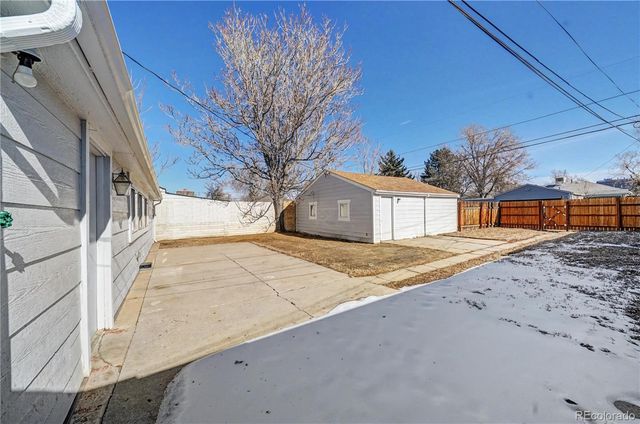 1764 Oakland Street, Aurora, CO 80010