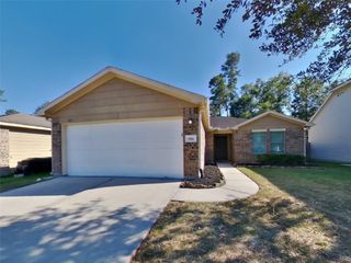 814 Lightningbug Lane, Conroe, TX 77301