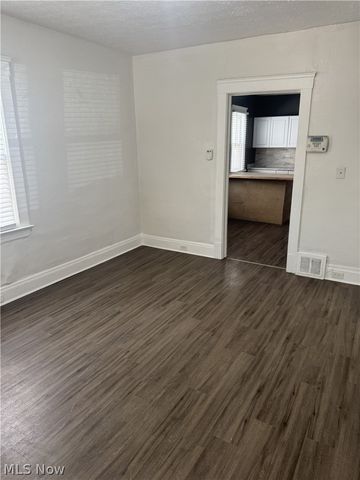 10209 Elwell Avenue, Cleveland, OH 44104