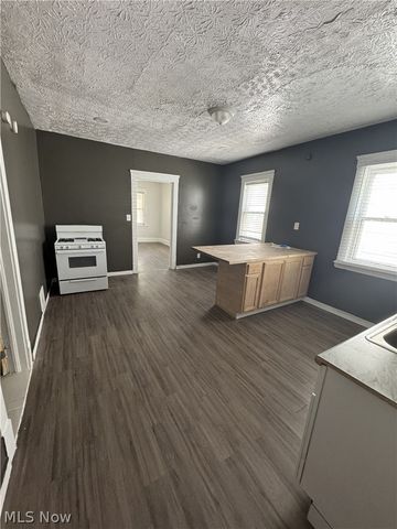 10209 Elwell Avenue, Cleveland, OH 44104
