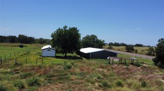 5213 Us Highway 90, Waelder, TX 78959