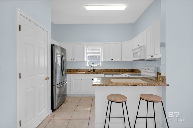 4 Yacht Club Drive 180, Daphne, AL 36526