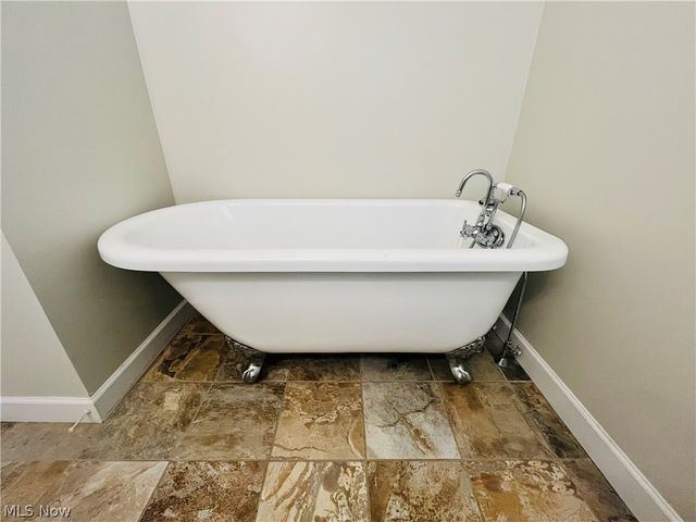 675 Bridle Court, Geneva, OH 44041