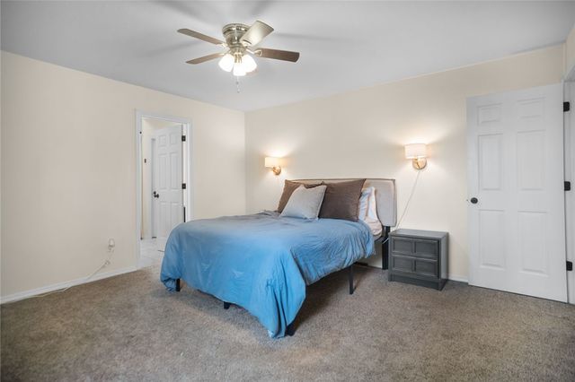 3715 W Rozell Street, Rogers, AR 72756