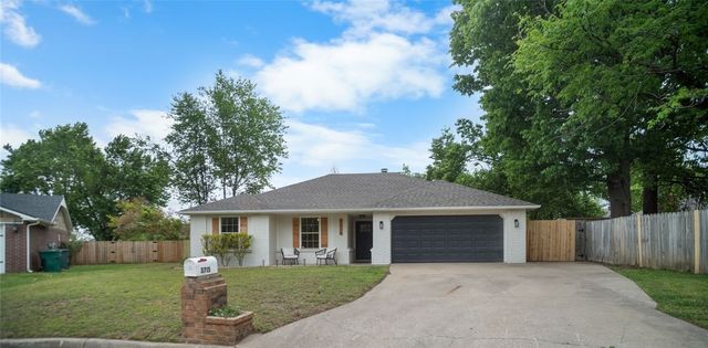 3715 W Rozell Street, Rogers, AR 72756