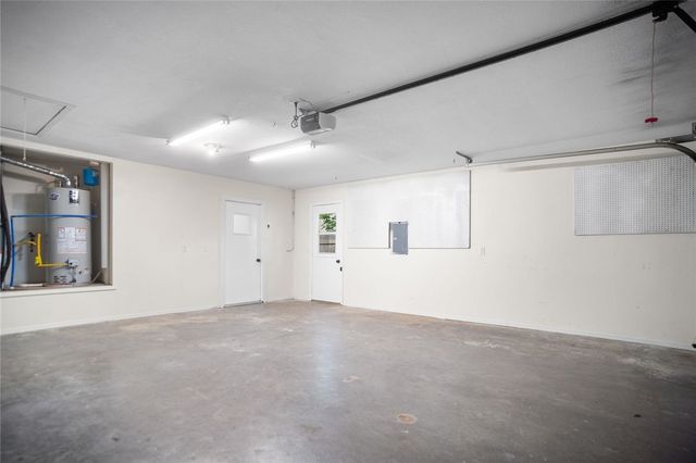 3715 W Rozell Street, Rogers, AR 72756