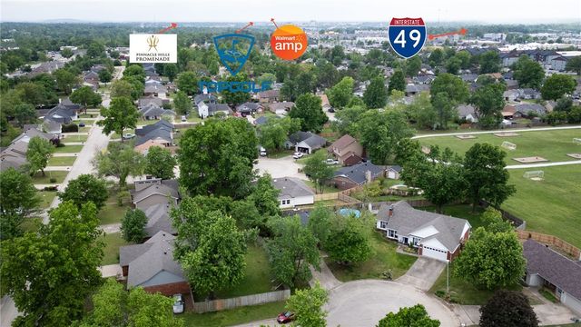 3715 W Rozell Street, Rogers, AR 72756
