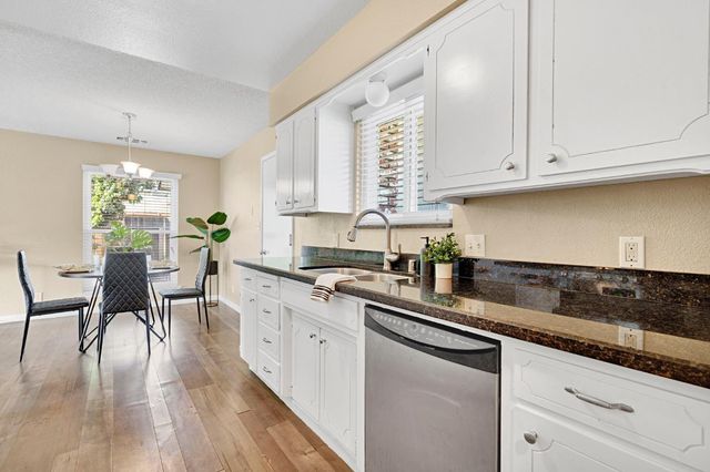 1361 Almond Street, Selma, CA 93662