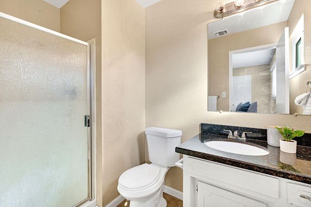 1361 Almond Street, Selma, CA 93662