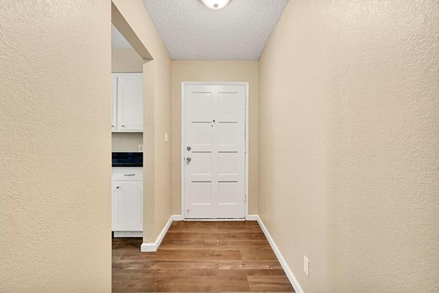 1361 Almond Street, Selma, CA 93662