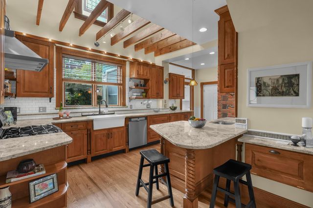 1319 Hunter Avenue, Columbus, OH 43201