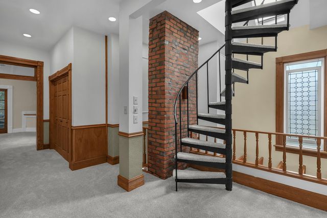 1319 Hunter Avenue, Columbus, OH 43201