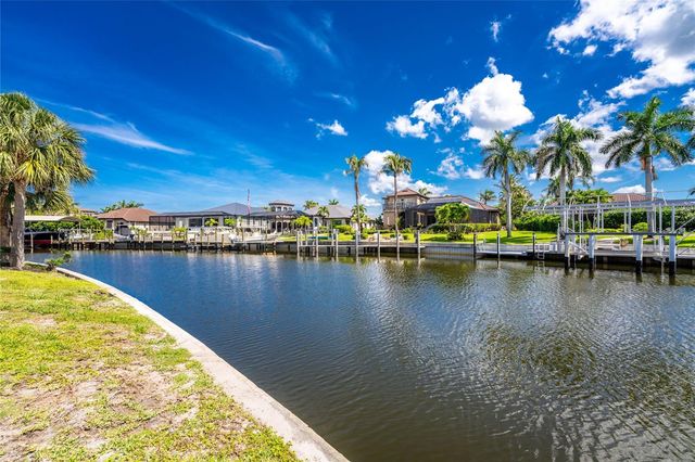 3341 SUNSET KEY CIRCLE, Punta Gorda, FL 33955