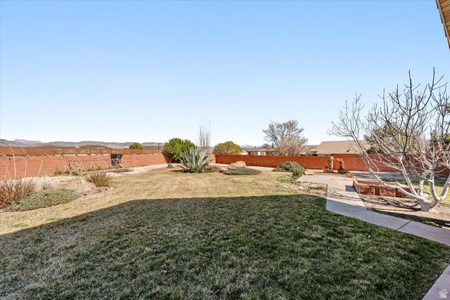 125 S 2330 W, Hurricane, UT 84737