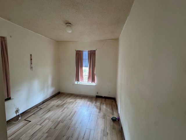 812 Cedarcrest Drive, Tool, TX 75143