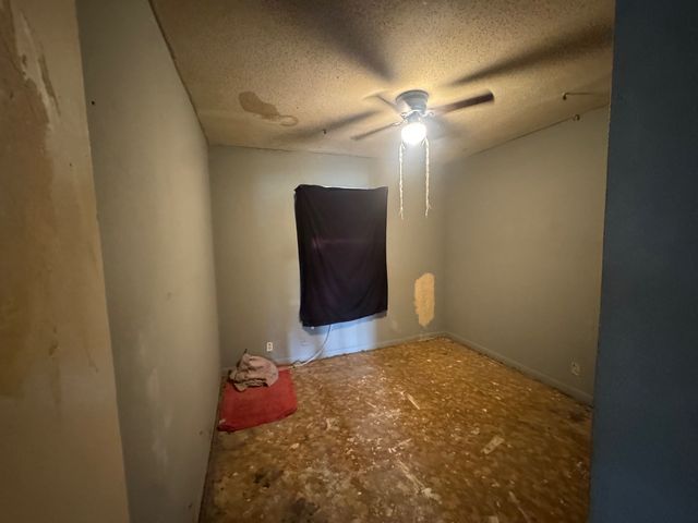 812 Cedarcrest Drive, Tool, TX 75143