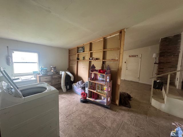 812 Cedarcrest Drive, Tool, TX 75143