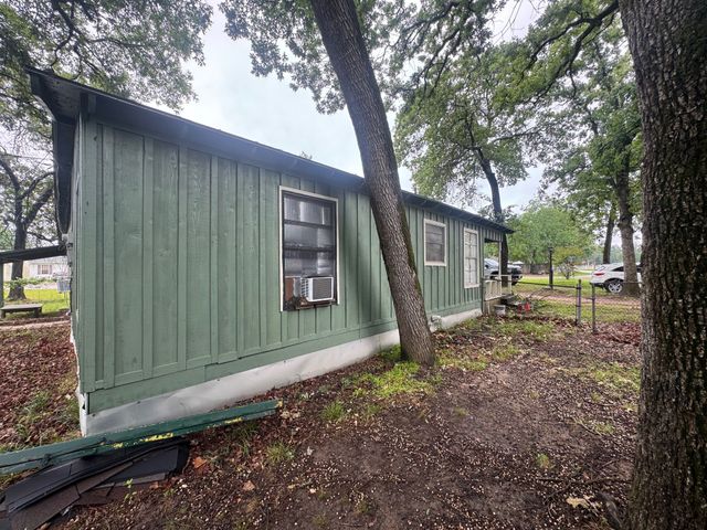 812 Cedarcrest Drive, Tool, TX 75143