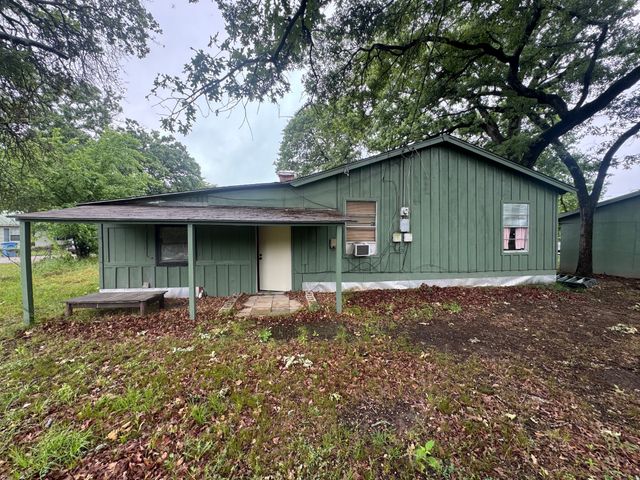 812 Cedarcrest Drive, Tool, TX 75143