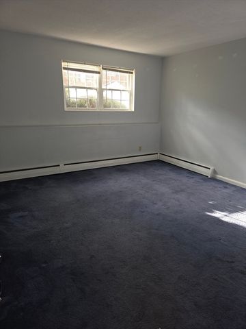 25 Arlington Rd 11, Woburn, MA 01801