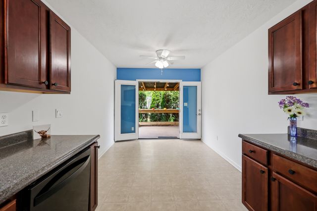 1329 Harrington Court, Lexington, KY 40511