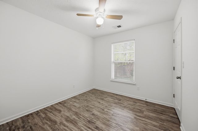1329 Harrington Court, Lexington, KY 40511