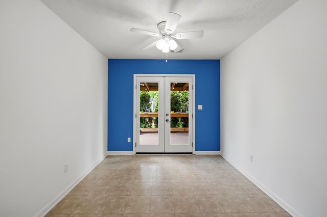 1329 Harrington Court, Lexington, KY 40511