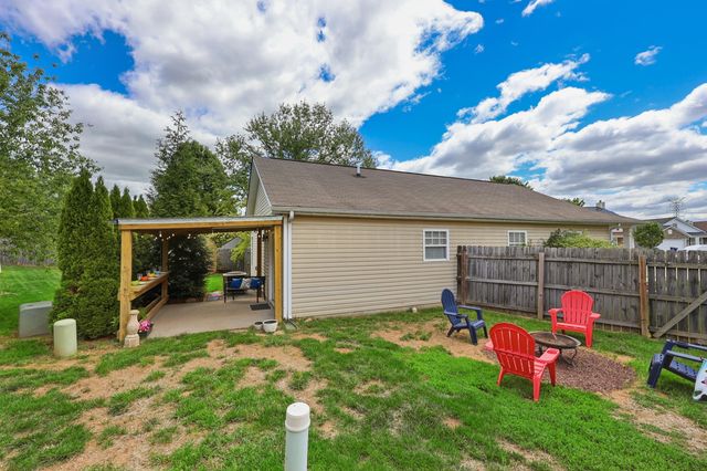 1329 Harrington Court, Lexington, KY 40511