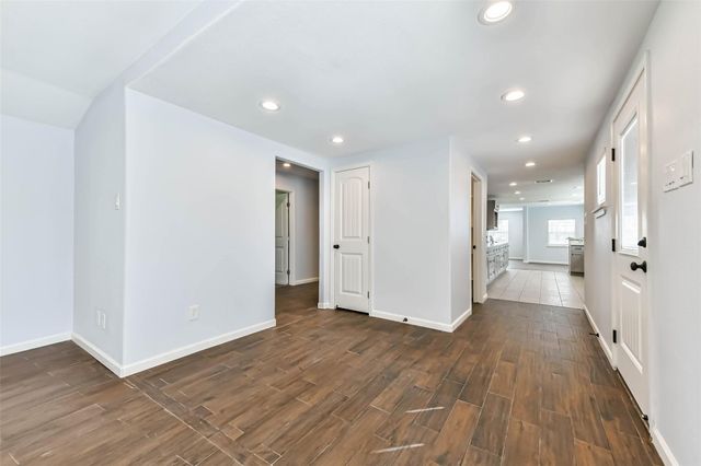 7341 Oak Hill Drive, Houston, TX 77087