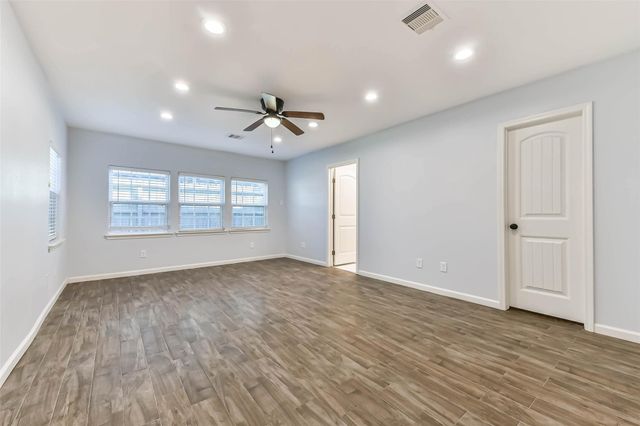 7341 Oak Hill Drive, Houston, TX 77087