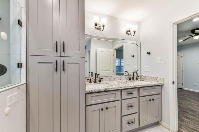 7341 Oak Hill Drive, Houston, TX 77087