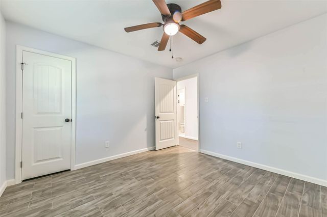 7341 Oak Hill Drive, Houston, TX 77087