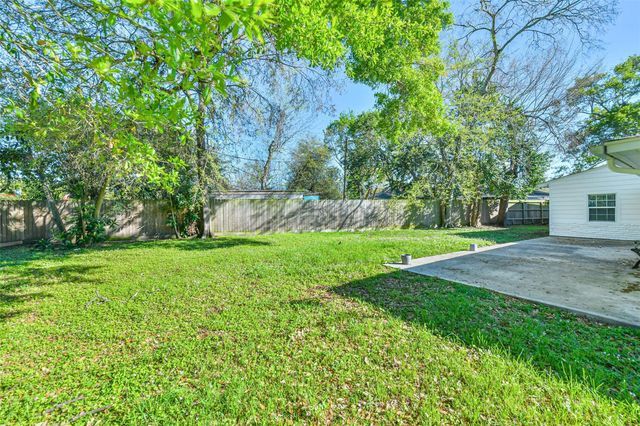 7341 Oak Hill Drive, Houston, TX 77087