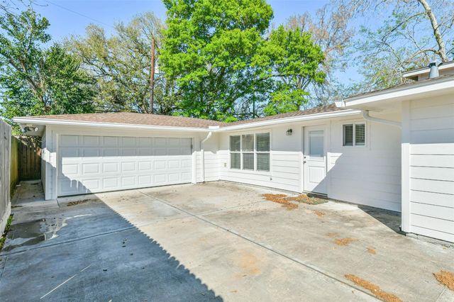 7341 Oak Hill Drive, Houston, TX 77087