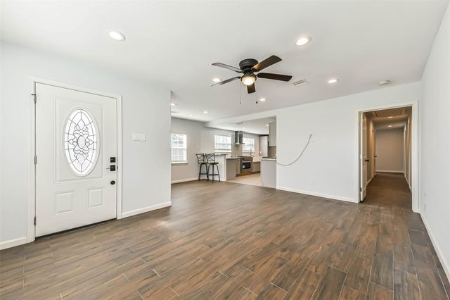 7341 Oak Hill Drive, Houston, TX 77087