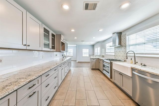 7341 Oak Hill Drive, Houston, TX 77087