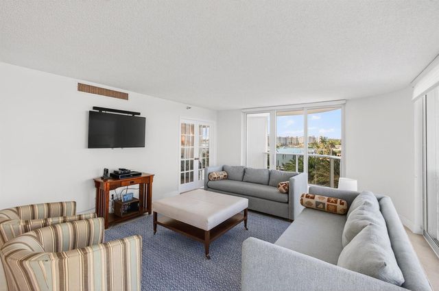 350 S Ocean Boulevard 3-C, Boca Raton, FL 33432
