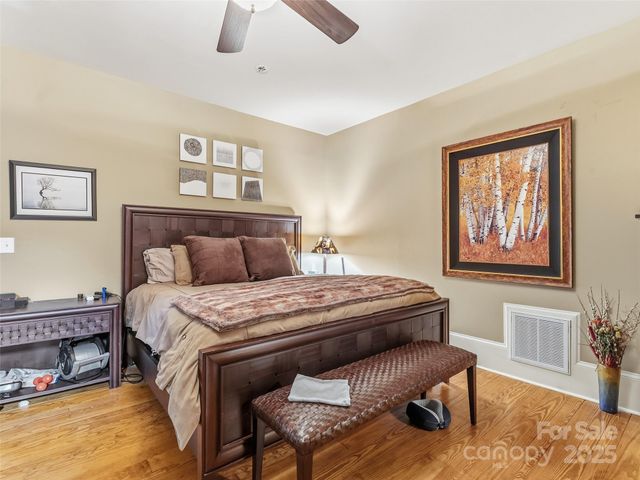 129 Ivy Ridge I-26, Lake Toxaway, NC 28747