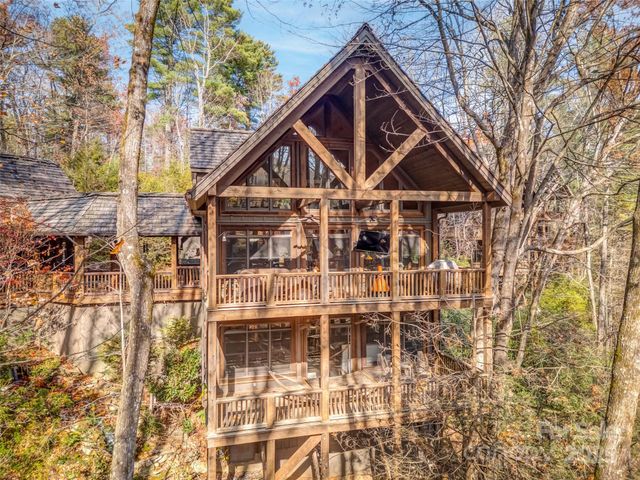 129 Ivy Ridge I-26, Lake Toxaway, NC 28747