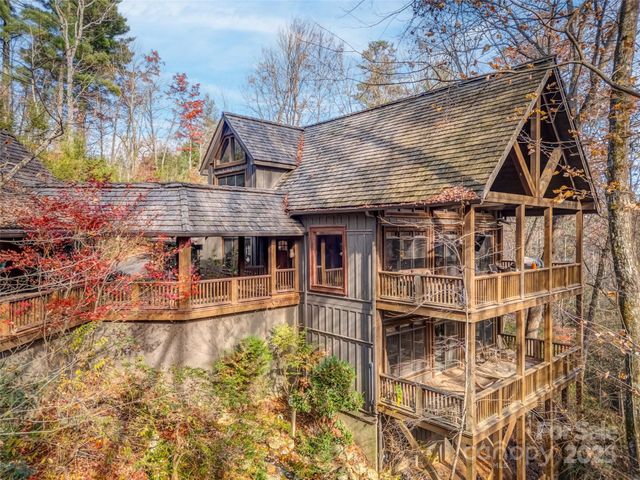 129 Ivy Ridge I-26, Lake Toxaway, NC 28747