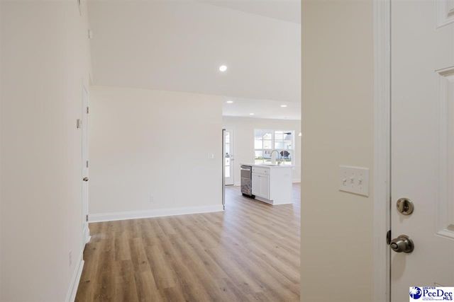 3253 Winding Way, Florence, SC 29506