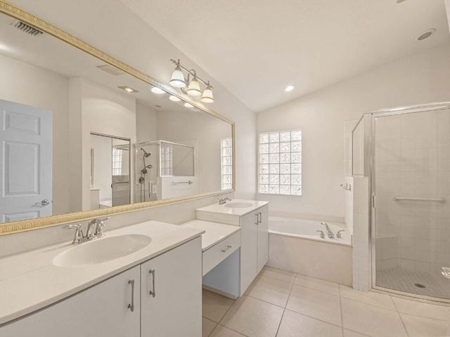 5111 Pelican Cove Drive, Boynton Beach, FL 33437