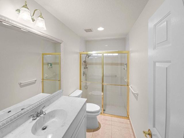 5111 Pelican Cove Drive, Boynton Beach, FL 33437