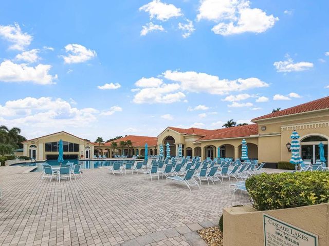 5111 Pelican Cove Drive, Boynton Beach, FL 33437