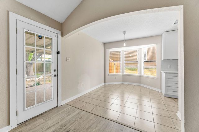 2401 Lasso DR, Round Rock, TX 78681