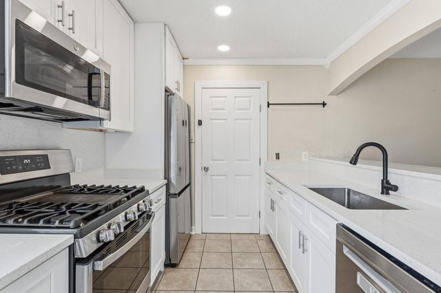 2401 Lasso DR, Round Rock, TX 78681